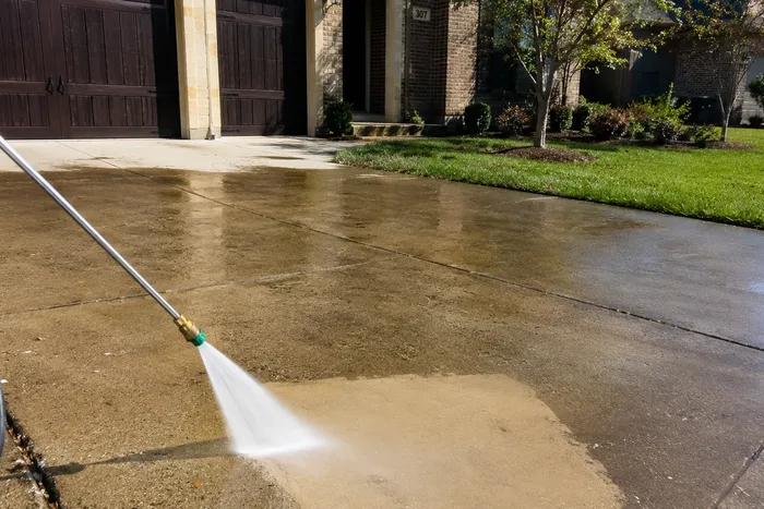 Driveway Pressure Washing & Cleaning