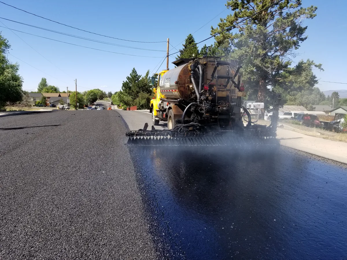 Driveway Sealing & Resealing detail photo